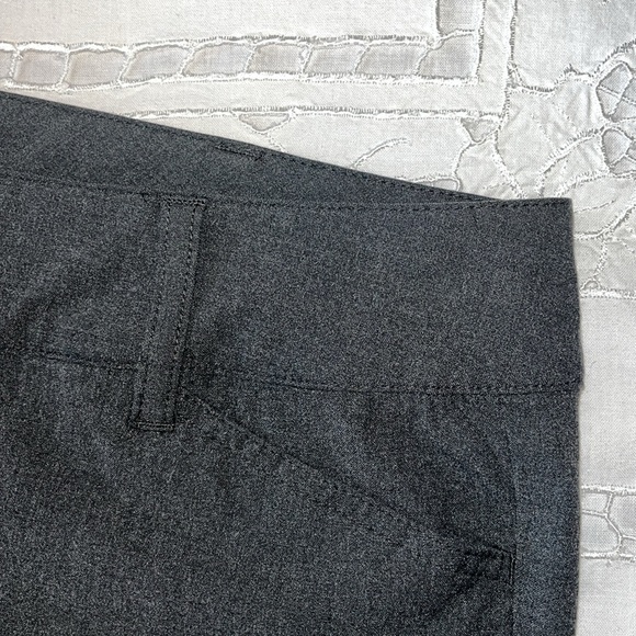 Gray Old Navy, women/business dress pants size 10. Stretch fit for comfort. - Picture 8 of 10